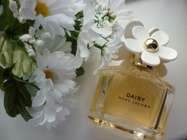 Read more about the article Marc Jacobs Perfume Fresh Floral Fragrances